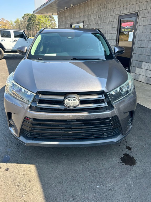 2019 Toyota Highlander Image 2