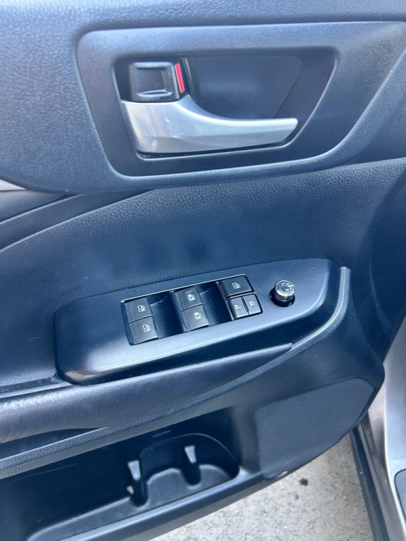 2019 Toyota Highlander Image 5