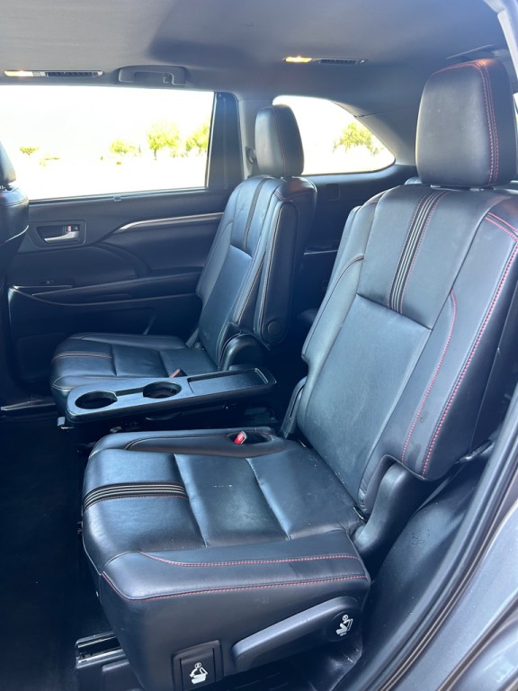 2019 Toyota Highlander Image 9