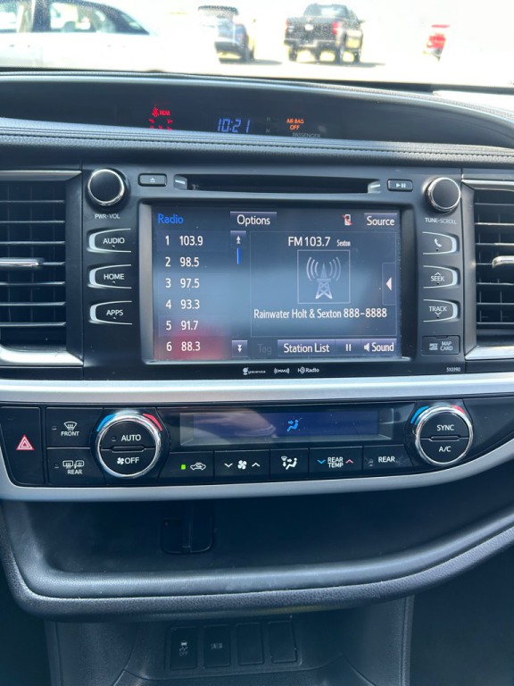2019 Toyota Highlander Image 18