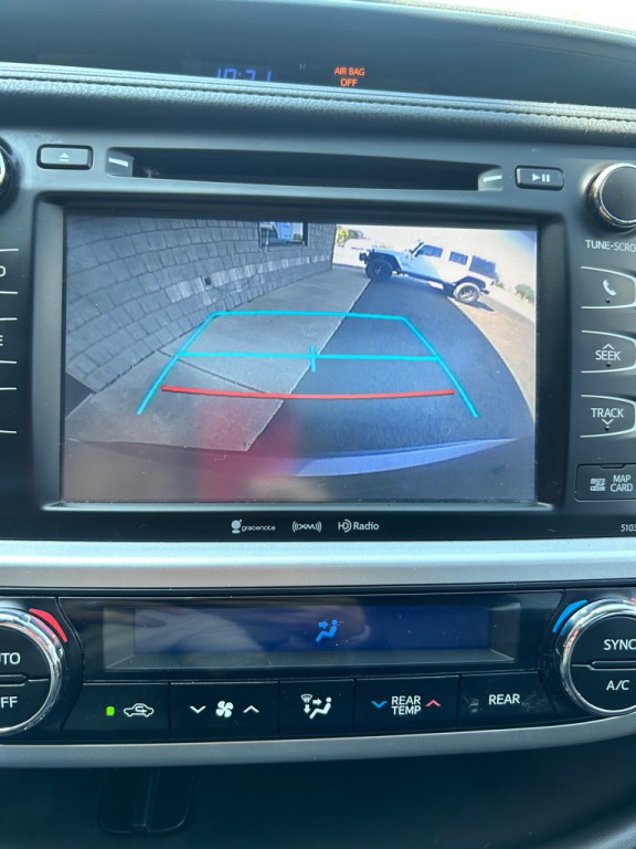 2019 Toyota Highlander Image 19
