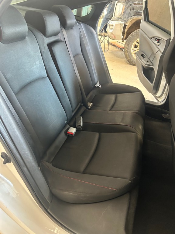 2018 Honda Civic Image 12