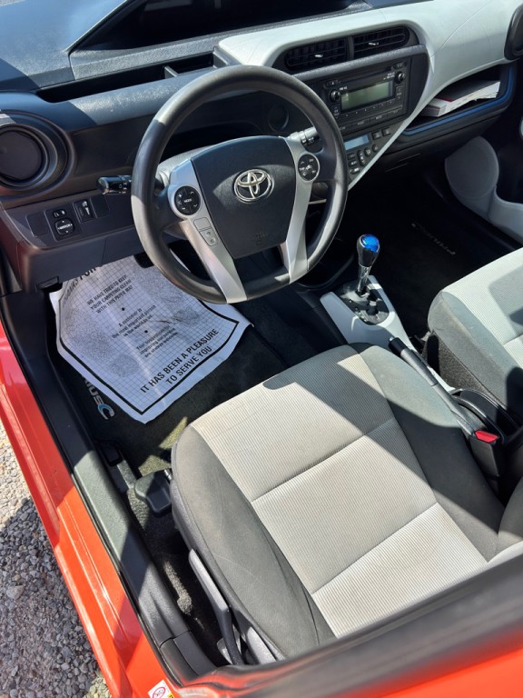 2012 Toyota Prius Image 6