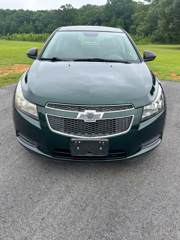 2014 Chevrolet Cruze Image 2