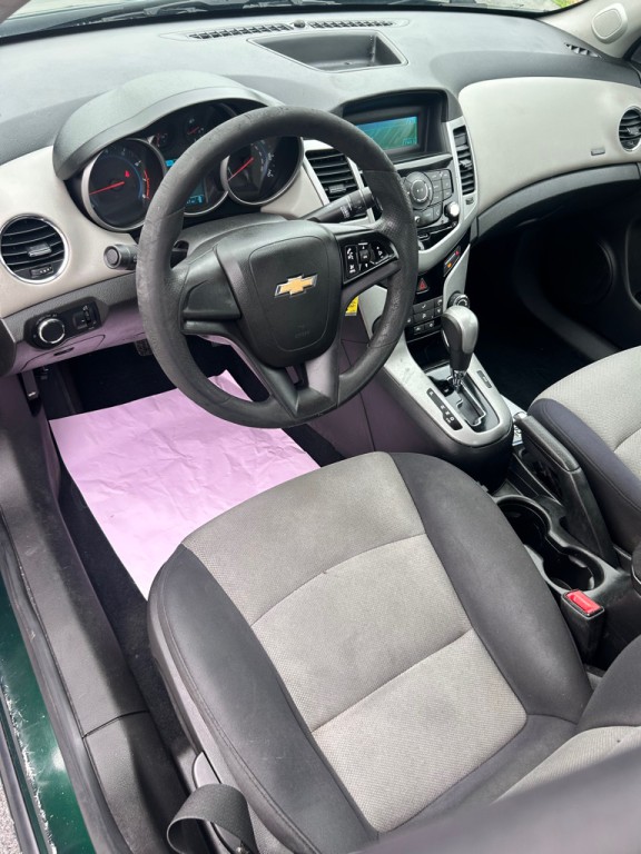 2014 Chevrolet Cruze Image 7