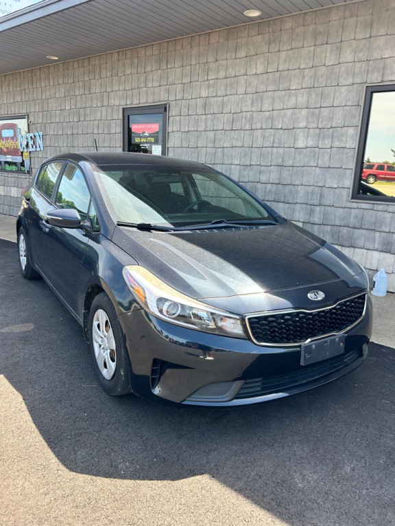 2017 Kia Forte Image 3
