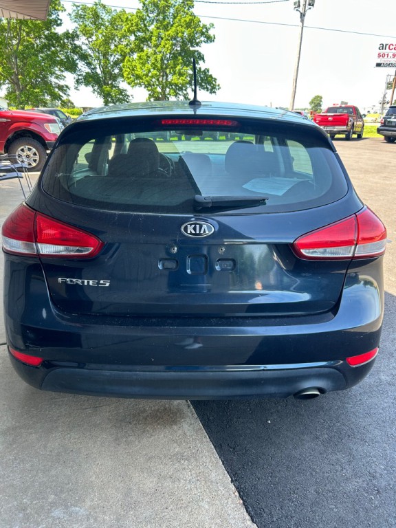2017 Kia Forte Image 4