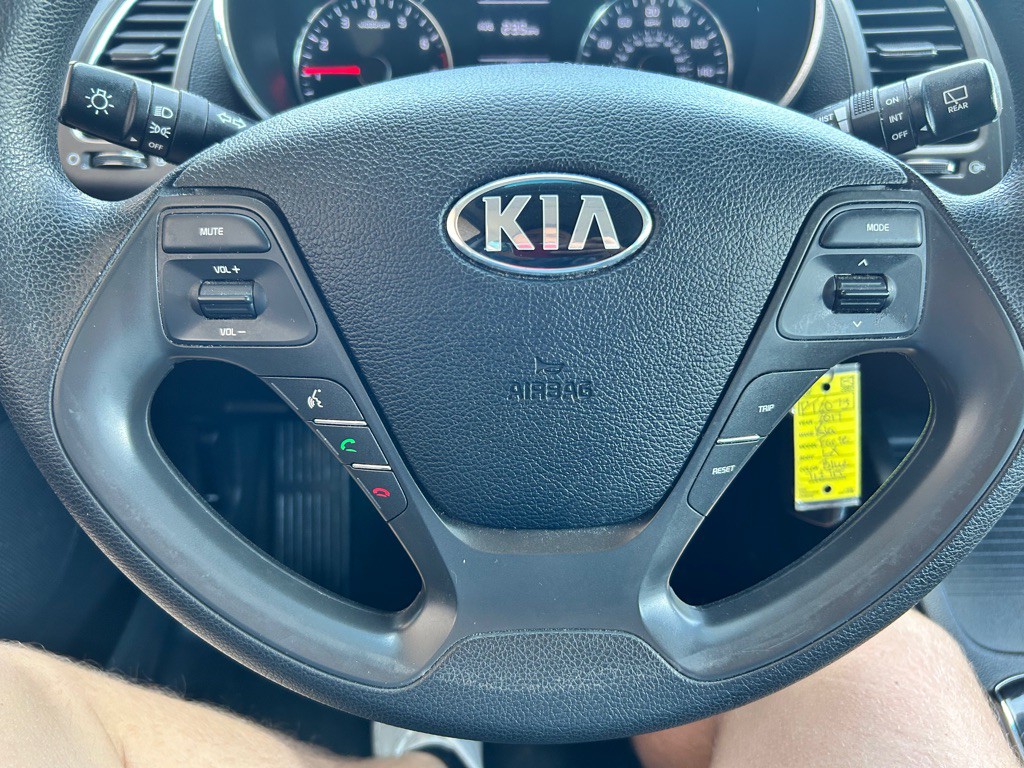 2017 Kia Forte Image 12
