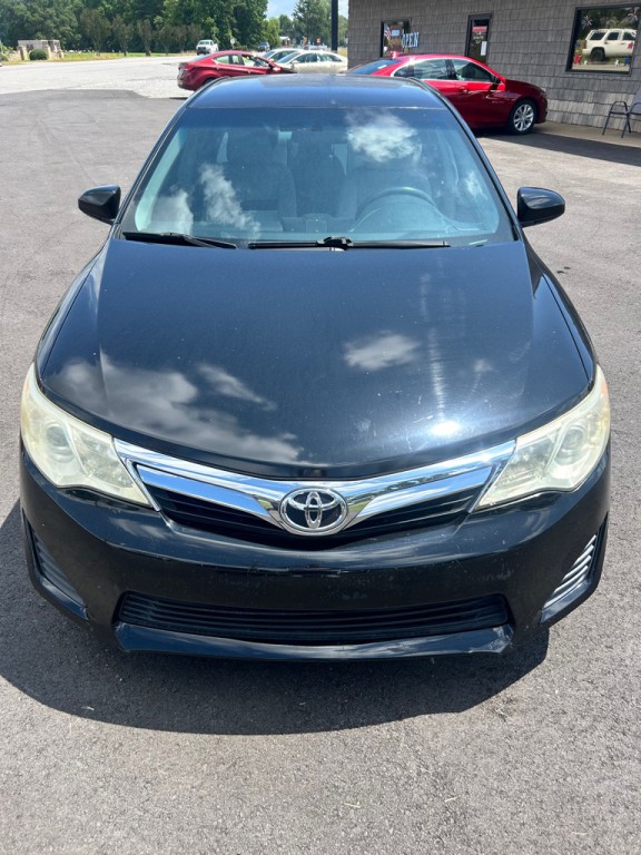 2012 Toyota Camry Image 3