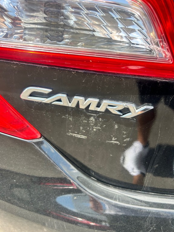2012 Toyota Camry Image 19