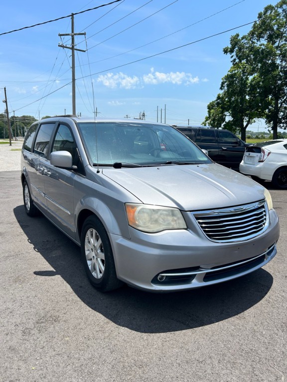 2014 Chrysler Town & Country Image 4