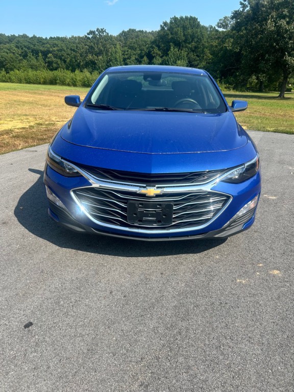 2023 Chevrolet Malibu Image 2