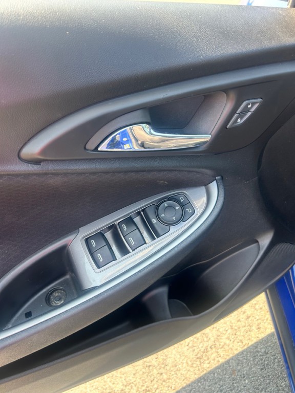 2023 Chevrolet Malibu Image 7