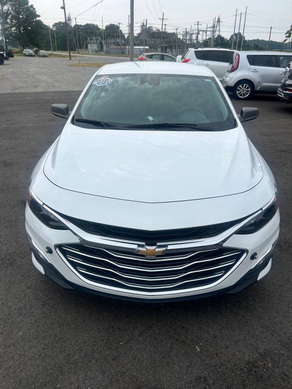 2024 Chevrolet Malibu Image 3