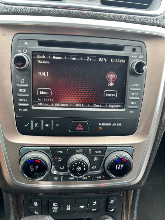 2013 GMC Acadia Image 16