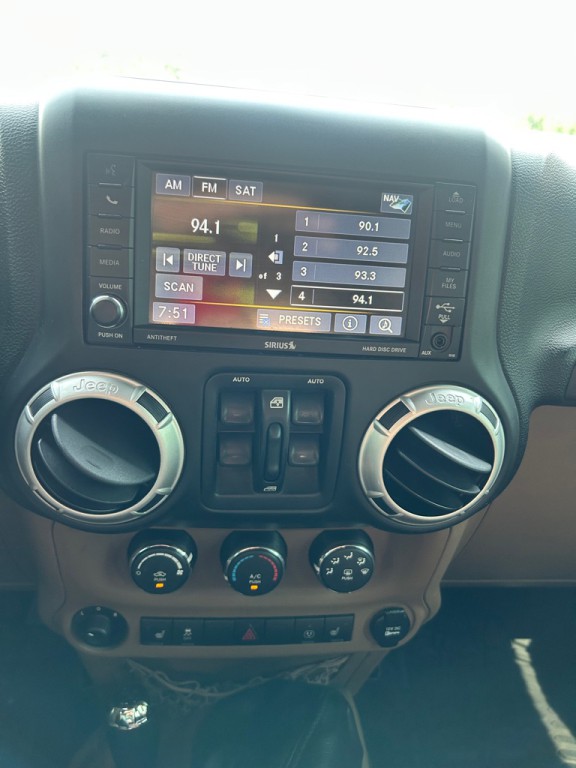 2014 Jeep Wrangler Unlimited Image 15