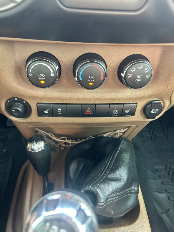 2014 Jeep Wrangler Unlimited Image 17