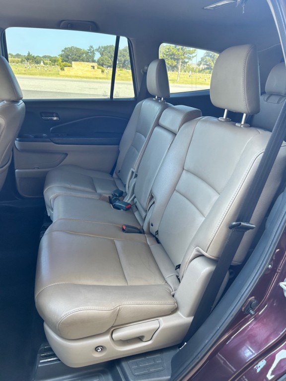 2017 Honda Pilot Image 12