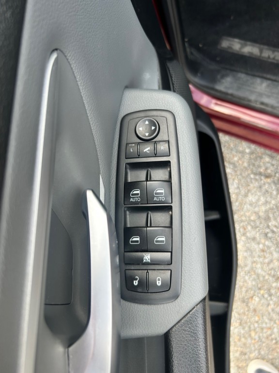 2020 RAM 1500 Image 8