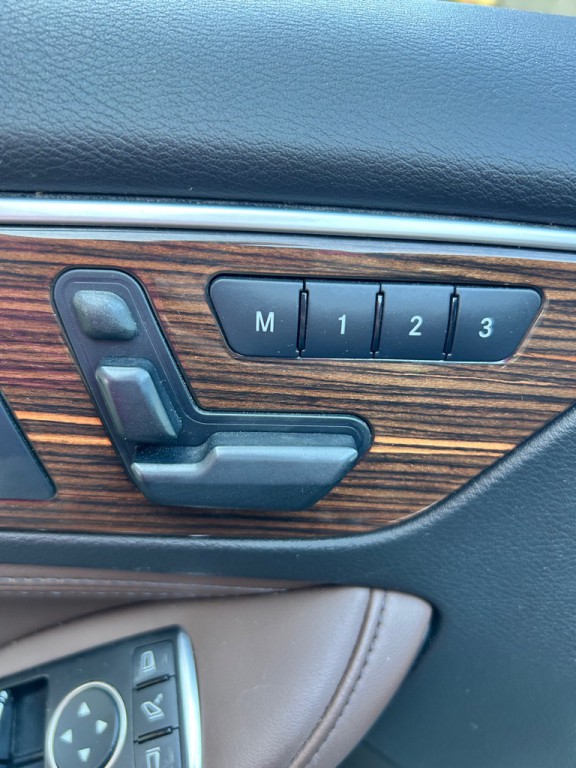 2017 INFINITI QX30 Image 7