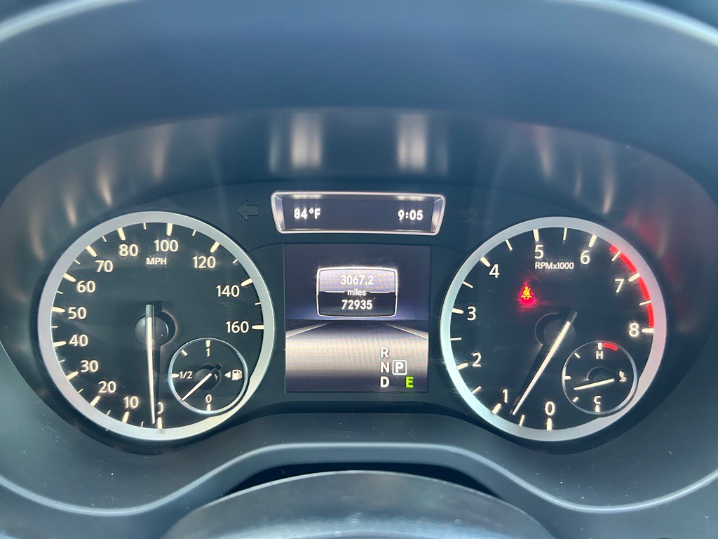 2017 INFINITI QX30 Image 15