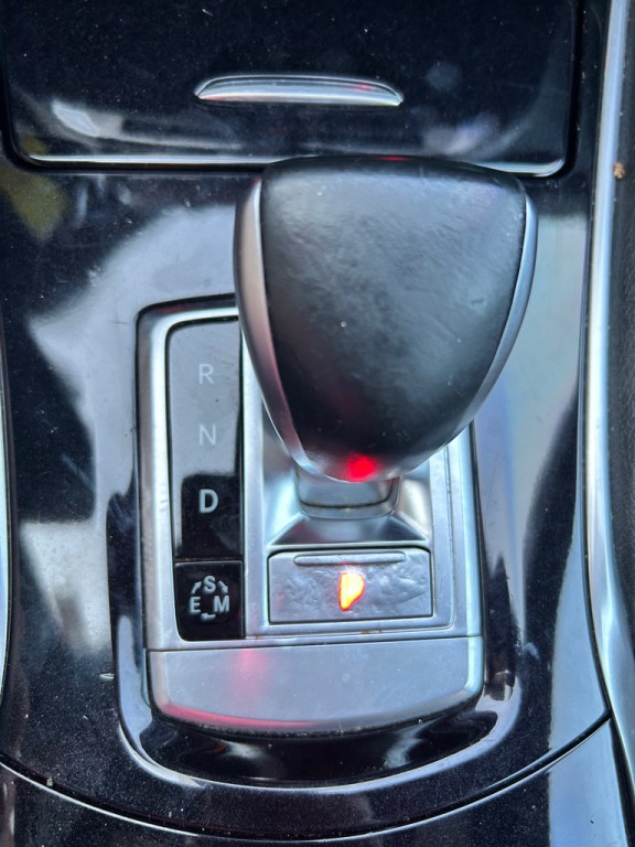 2017 INFINITI QX30 Image 19