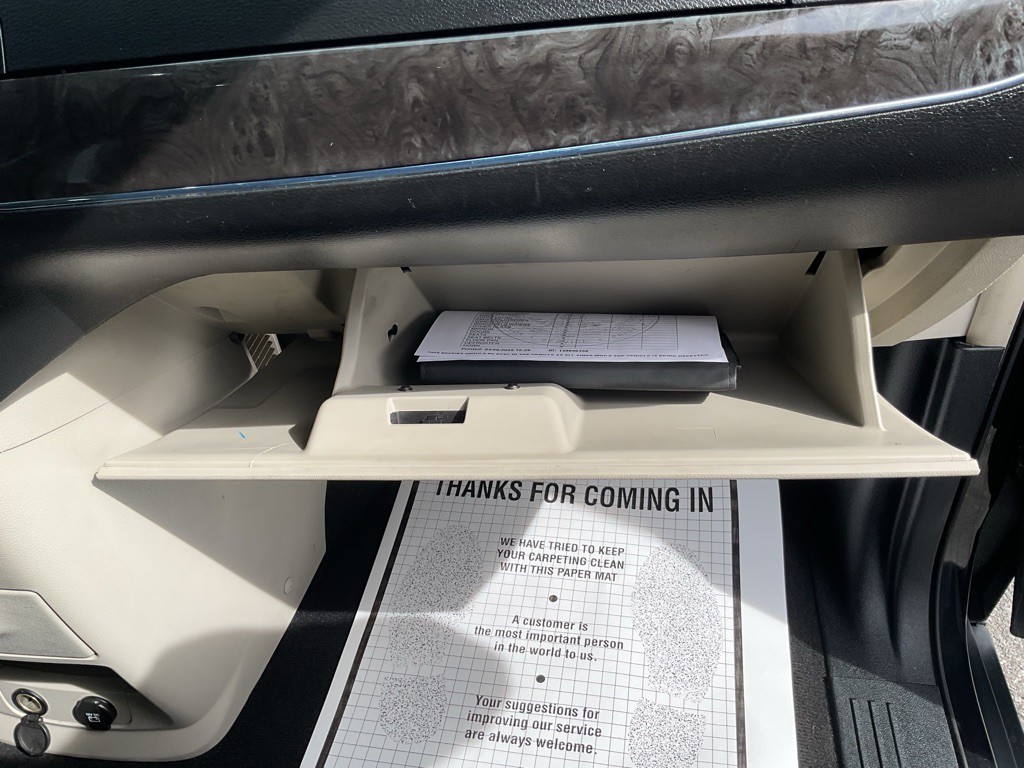 2015 Chrysler Town & Country Image 52