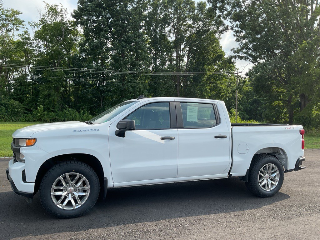 2019 Chevrolet Silverado 1500 Image 2