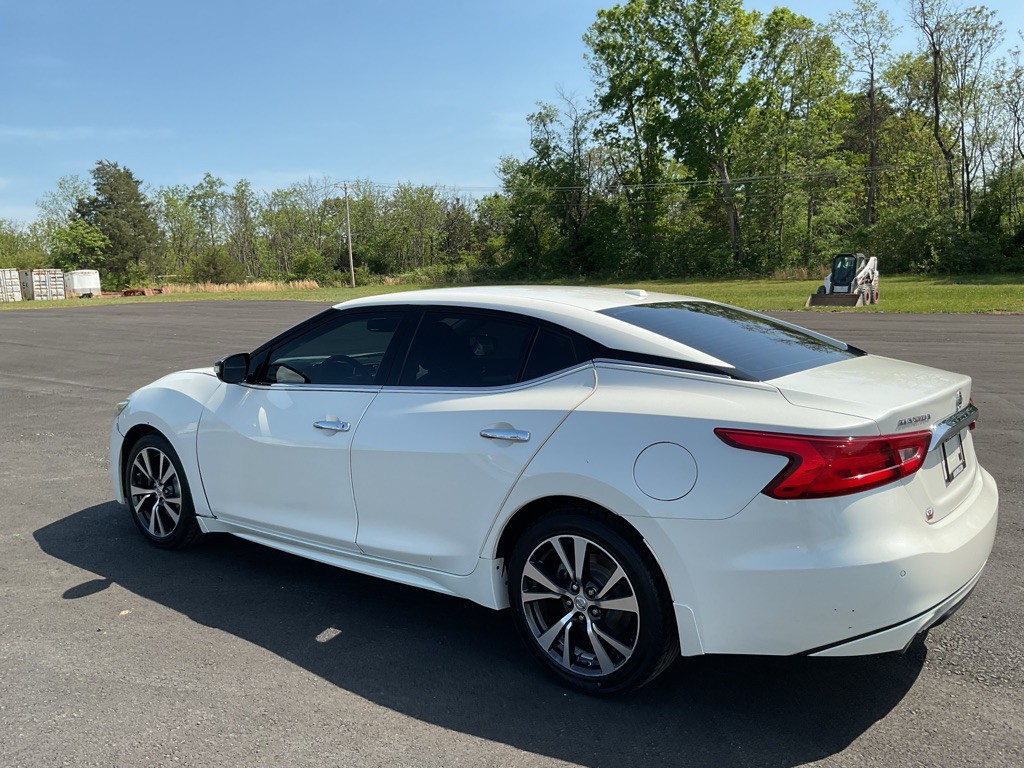 2016 Nissan Maxima Image 4
