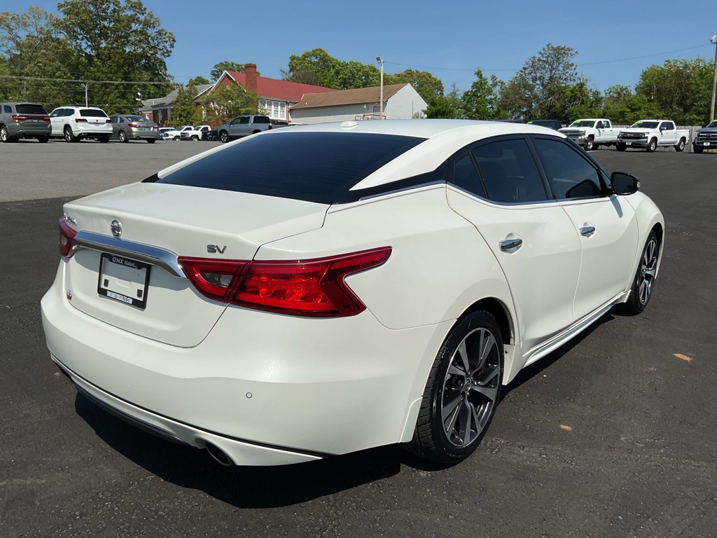 2016 Nissan Maxima Image 10
