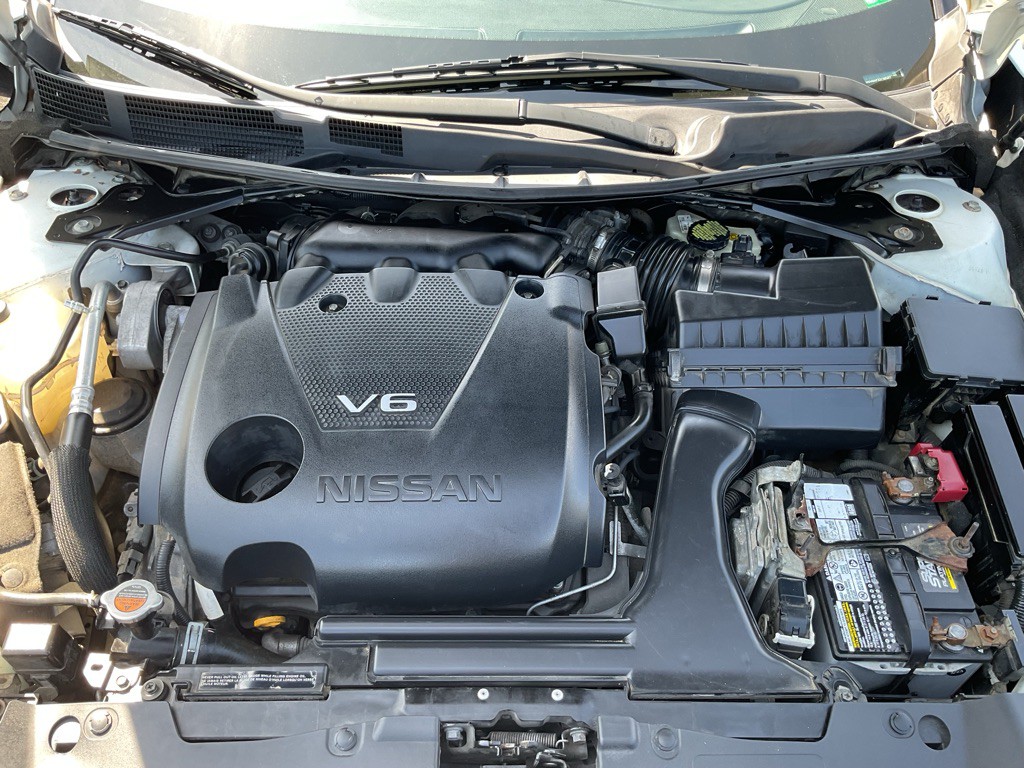 2016 Nissan Maxima Image 16
