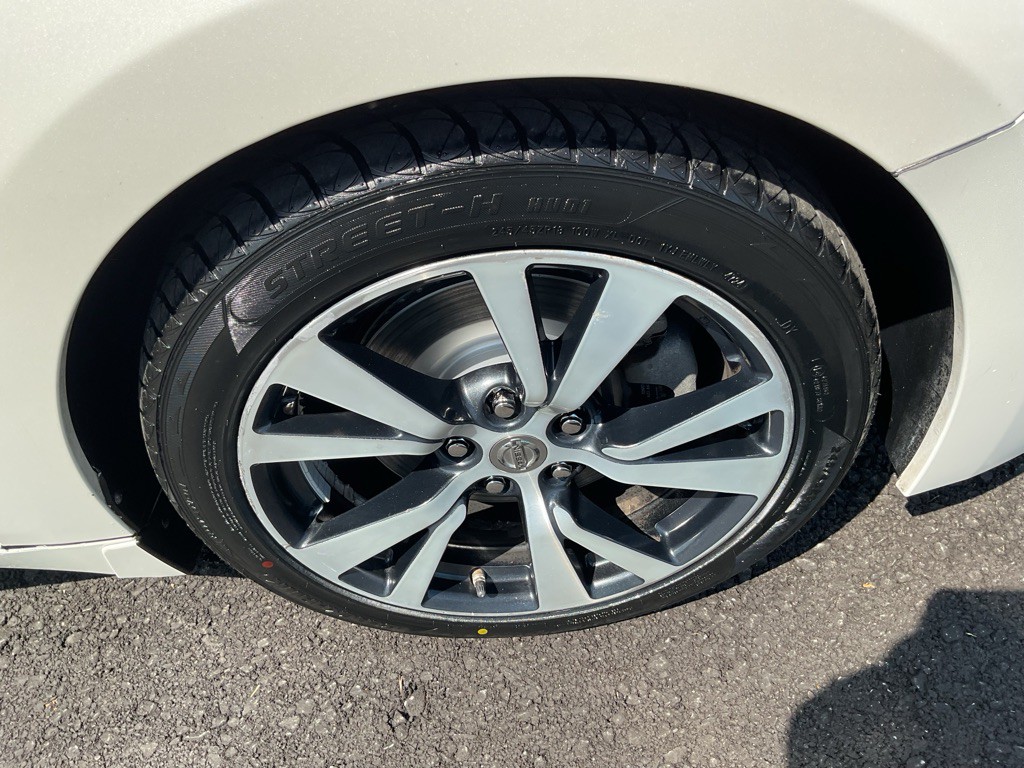 2016 Nissan Maxima Image 22