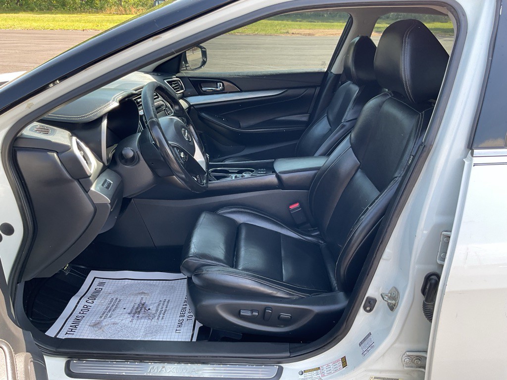 2016 Nissan Maxima Image 25