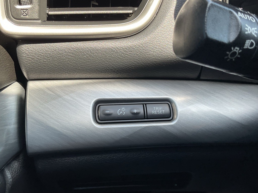 2016 Nissan Maxima Image 27
