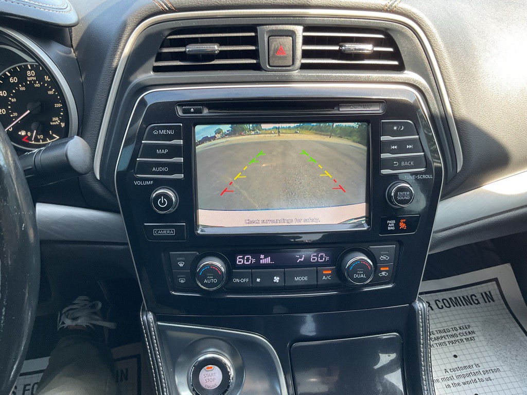 2016 Nissan Maxima Image 36