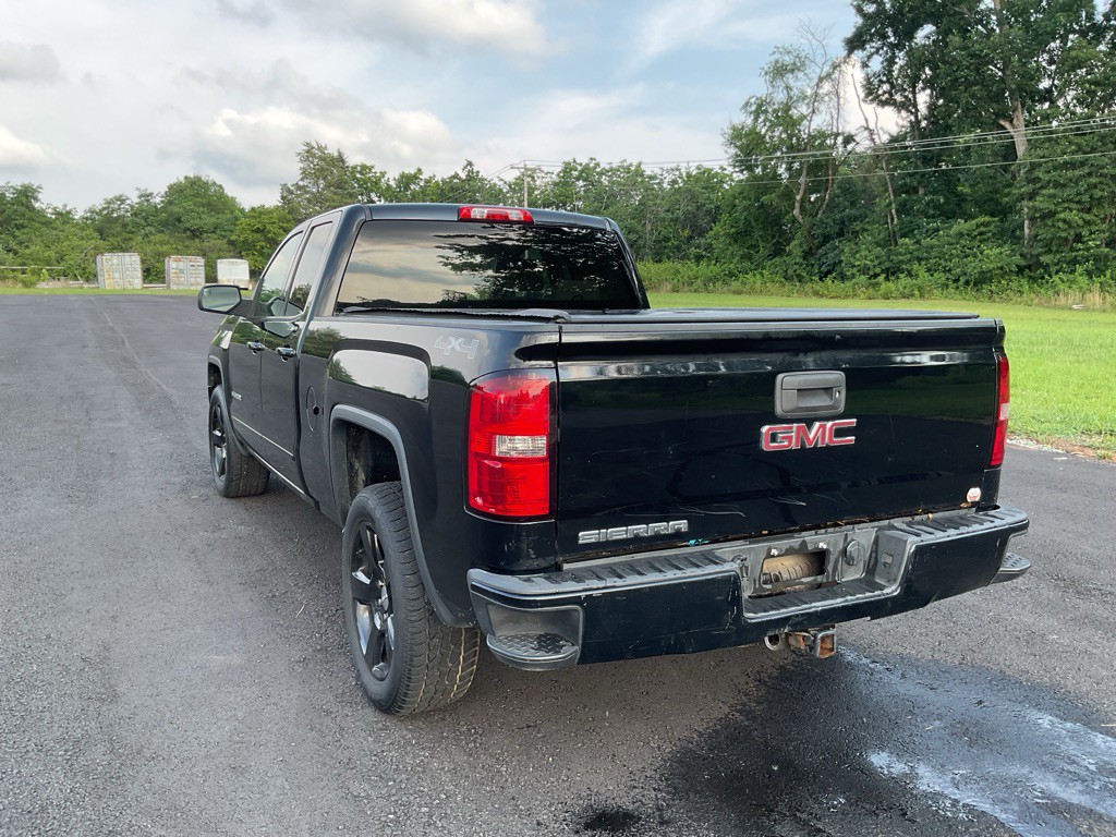 2015 GMC Sierra Image 5