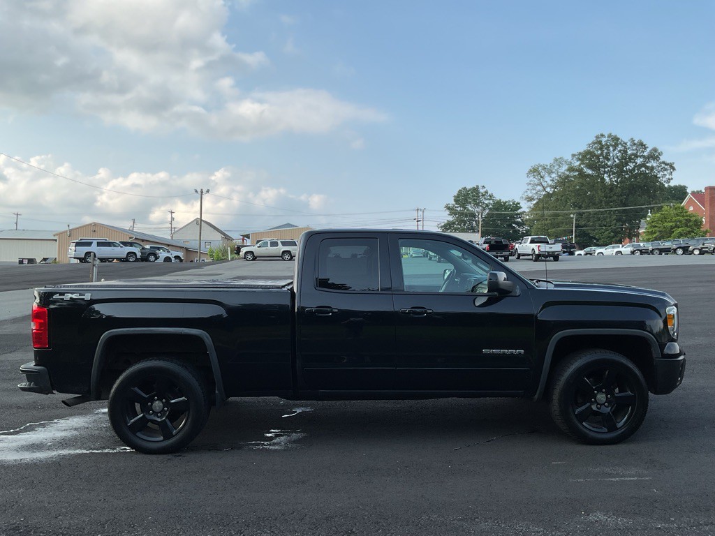 2015 GMC Sierra Image 10