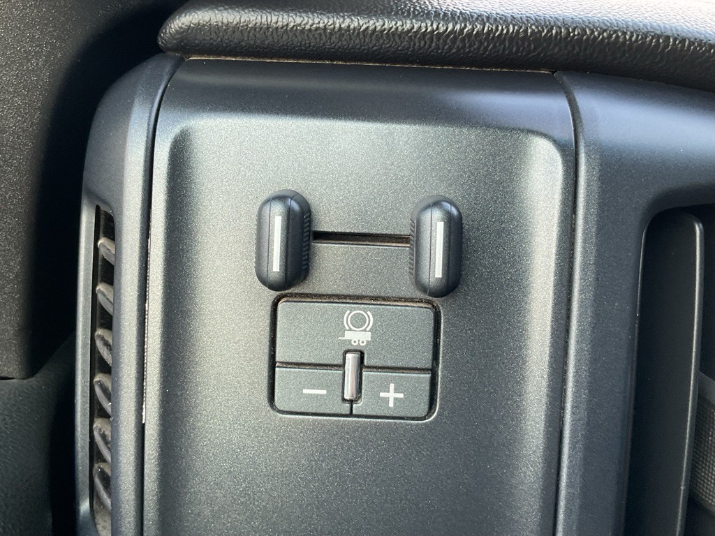 2015 GMC Sierra Image 24