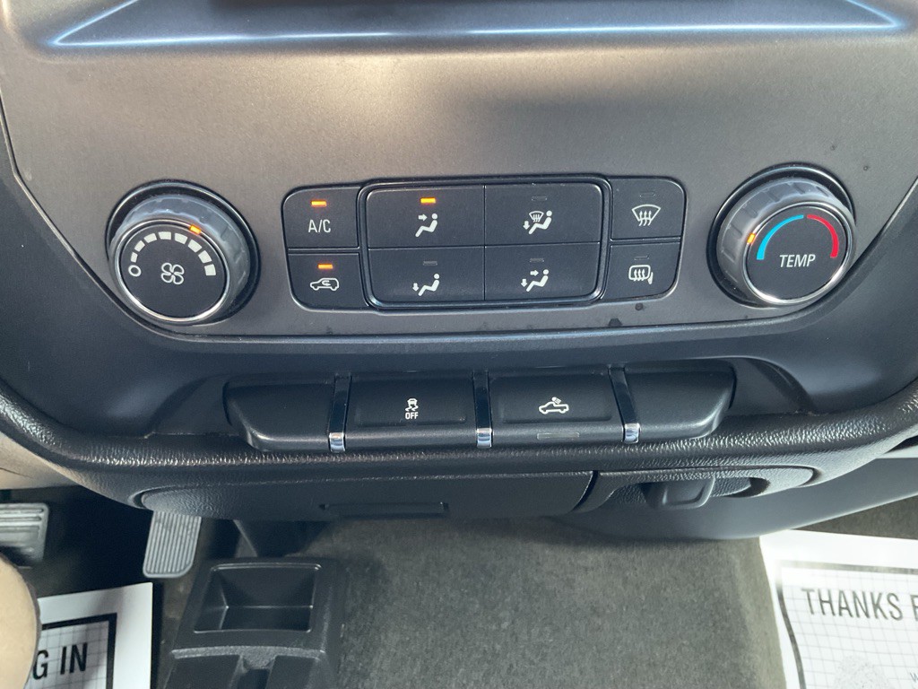 2015 GMC Sierra Image 32