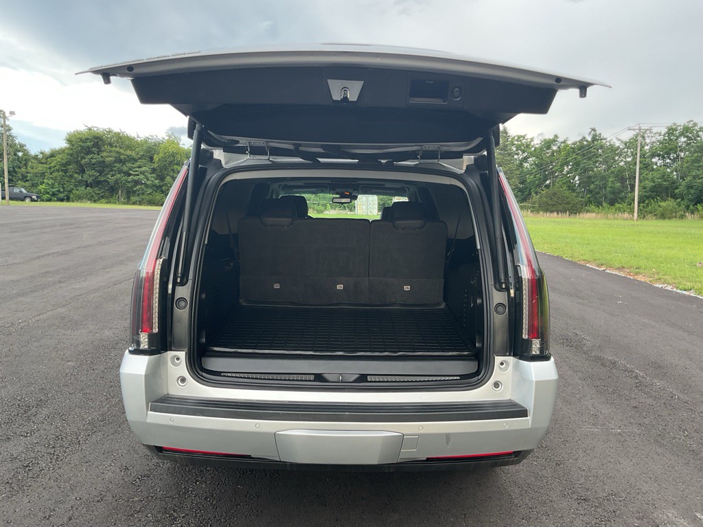 2019 Cadillac Escalade Image 8