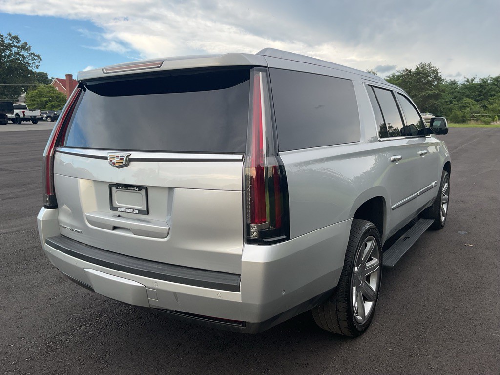 2019 Cadillac Escalade Image 12