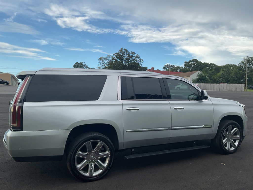 2019 Cadillac Escalade Image 13