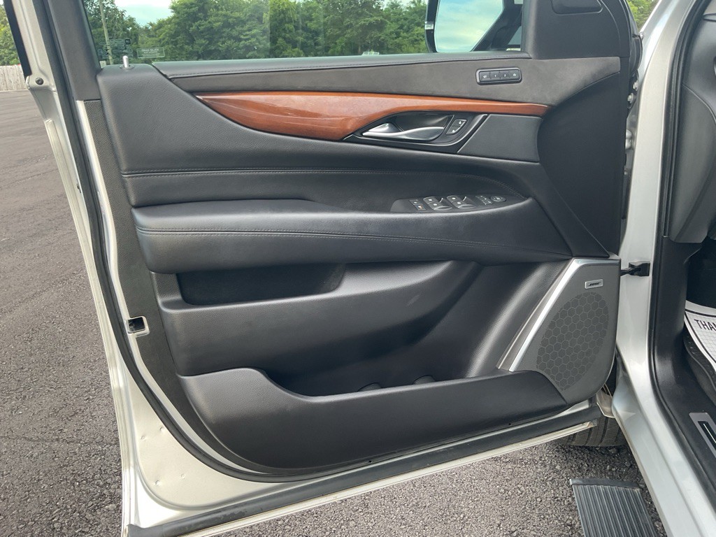 2019 Cadillac Escalade Image 26