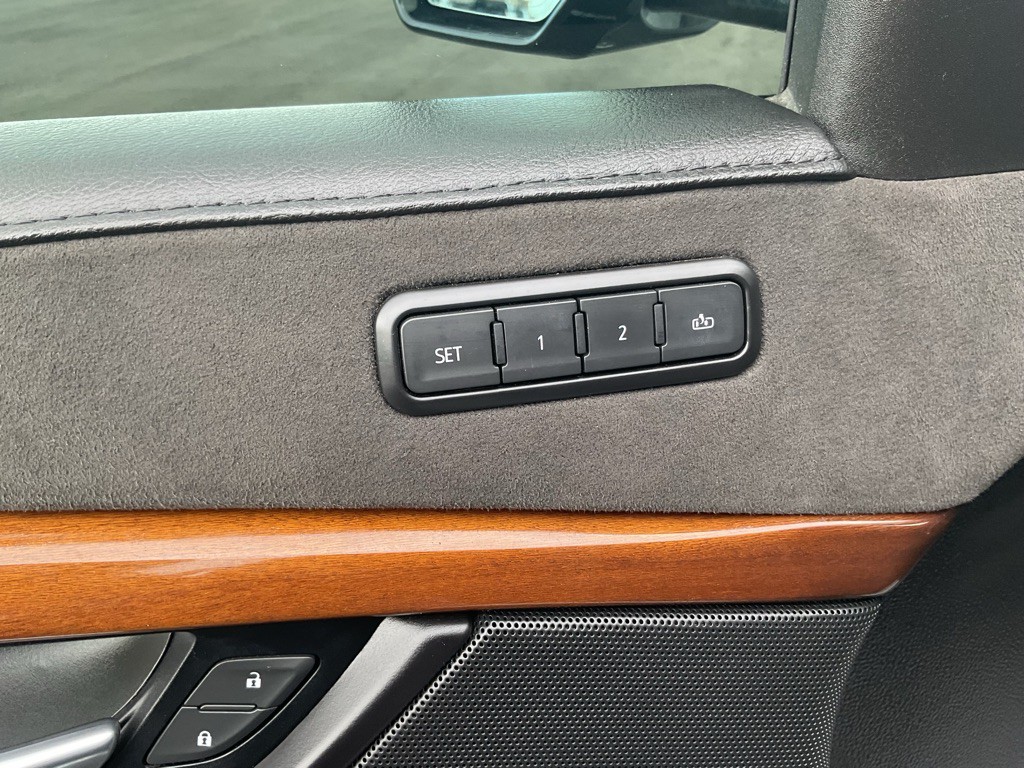 2019 Cadillac Escalade Image 27