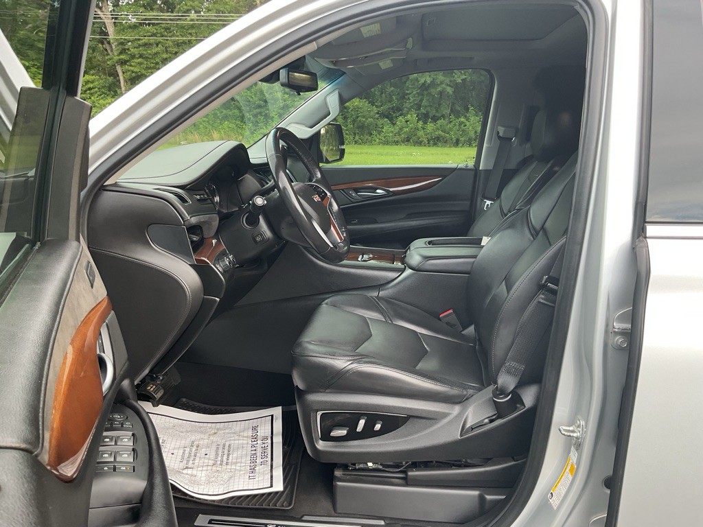 2019 Cadillac Escalade Image 30