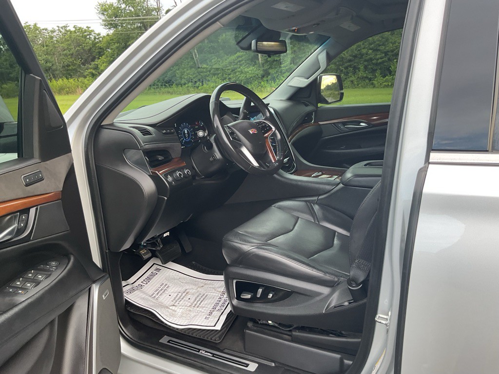2019 Cadillac Escalade Image 31