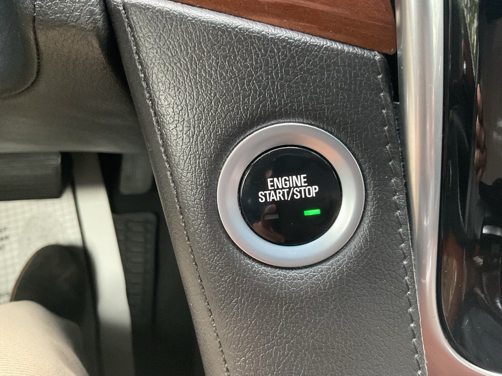2019 Cadillac Escalade Image 40