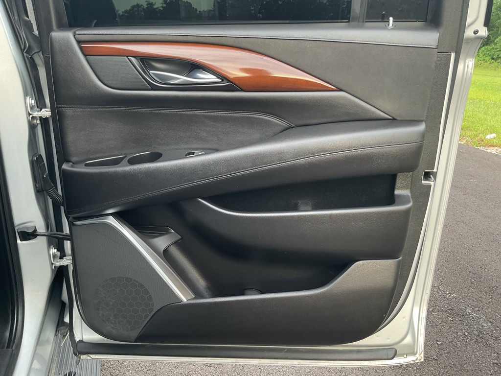 2019 Cadillac Escalade Image 55