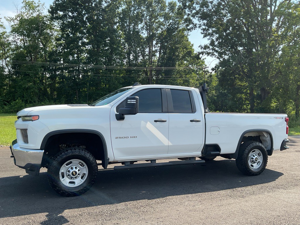 2022 Chevrolet Silverado 1500 Image 2