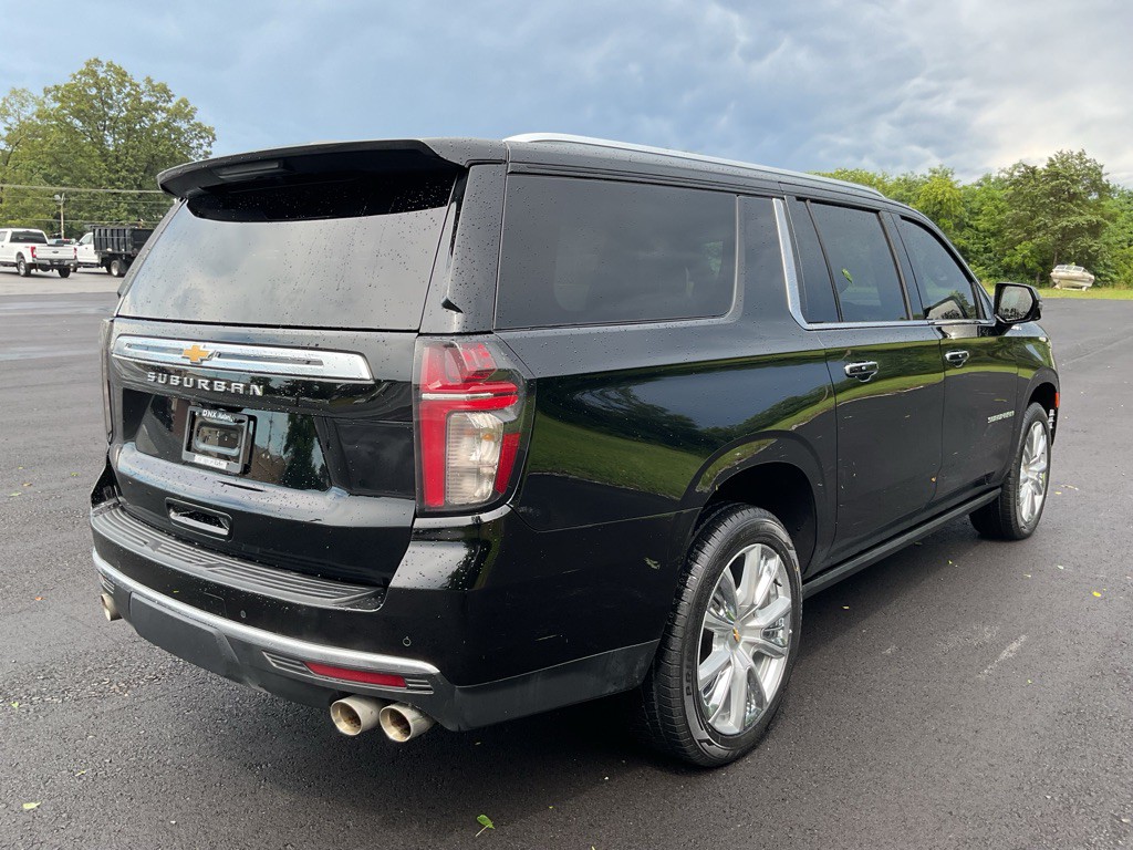 2023 Chevrolet Suburban Image 11